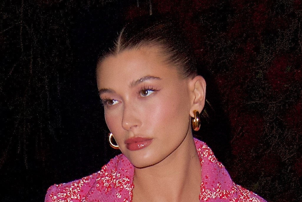 Hailey Bieber